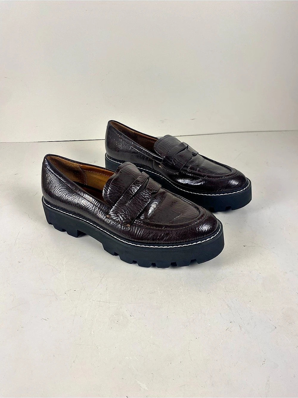 Franco Sarto Brown Lug Sole Loafers Size 7
Area Of Pealing On Insole - Picture 3 of 14